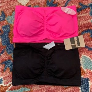 Pink and black bandeus